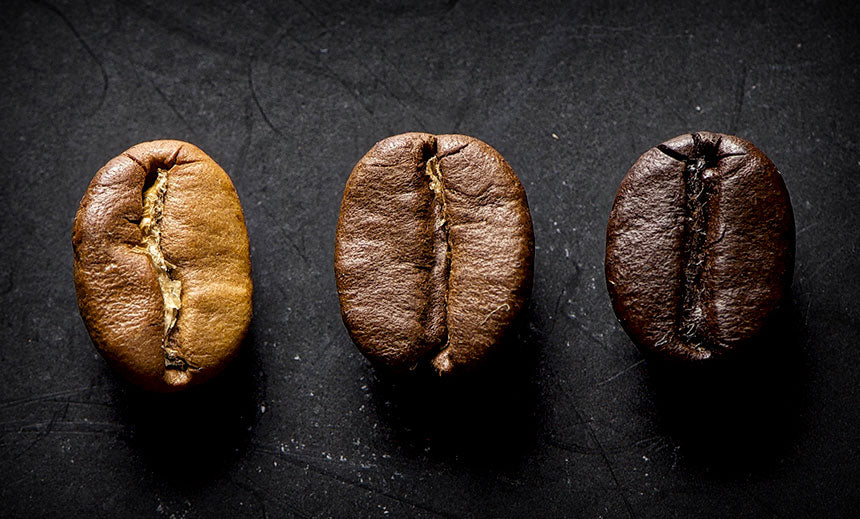 What's the Difference Between Light and Dark Roast Coffee?