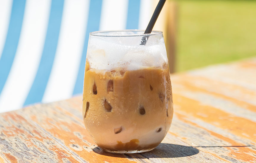 How to Make a Latte Hot or Iced